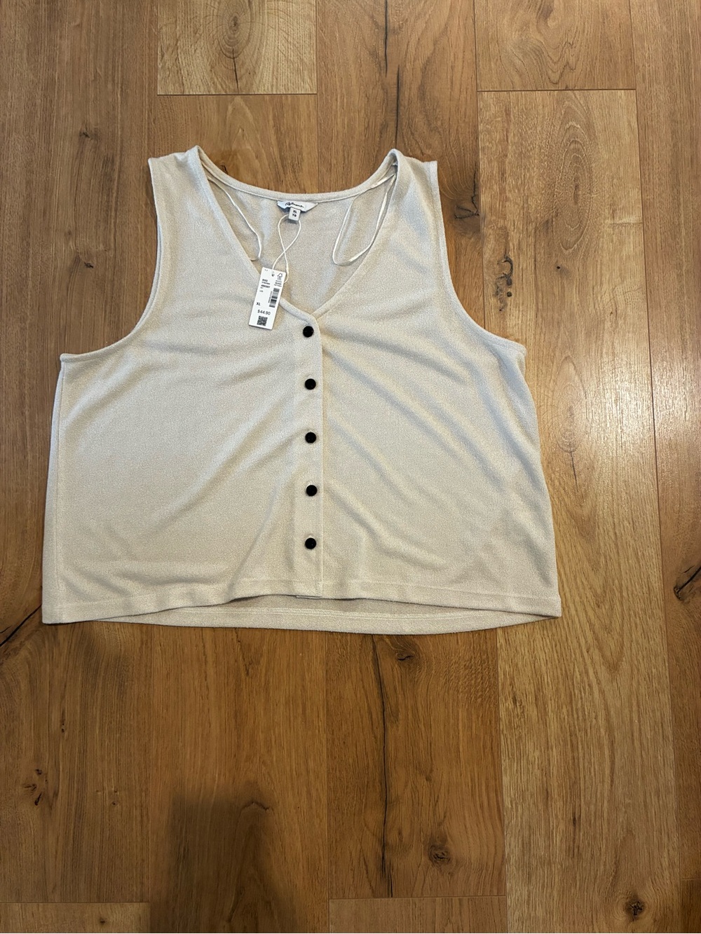 Reitmans Cream Sleeveless Button-Front Tank Top
